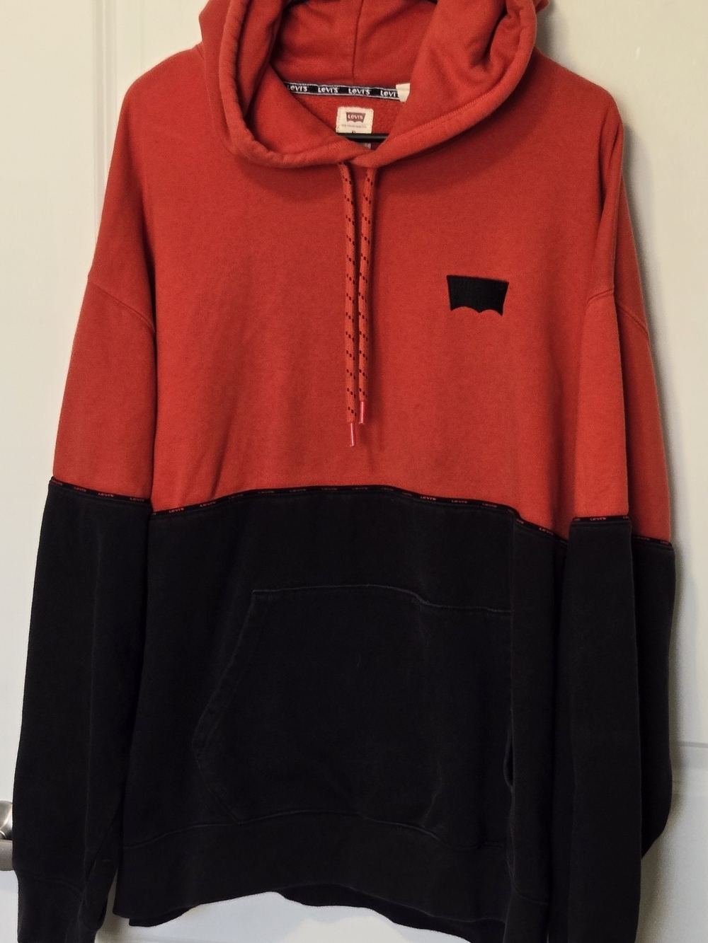 Levi's Men’s Red and Black Colorblock Hoodie XL Y2K 2022 GORPCORE xlnt.cond.